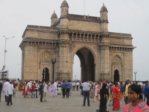 Mandatory tourist photo at the Gate of India