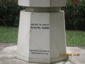 Monument containing Ghandi's ashes